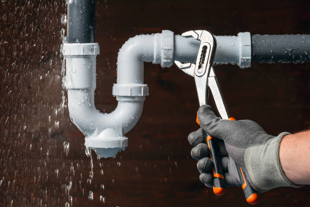Professional Leak Detection technician working in Minooka, IL